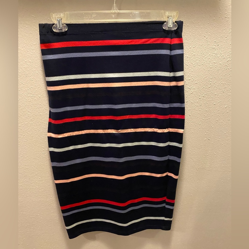 Max studio skirt